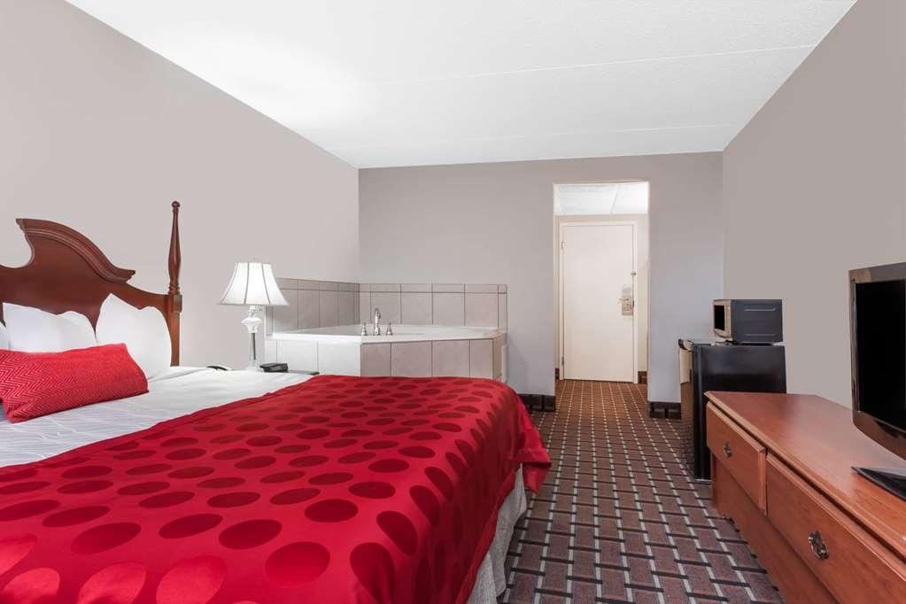 Ramada By Wyndham Henderson/Evansville Rom bilde