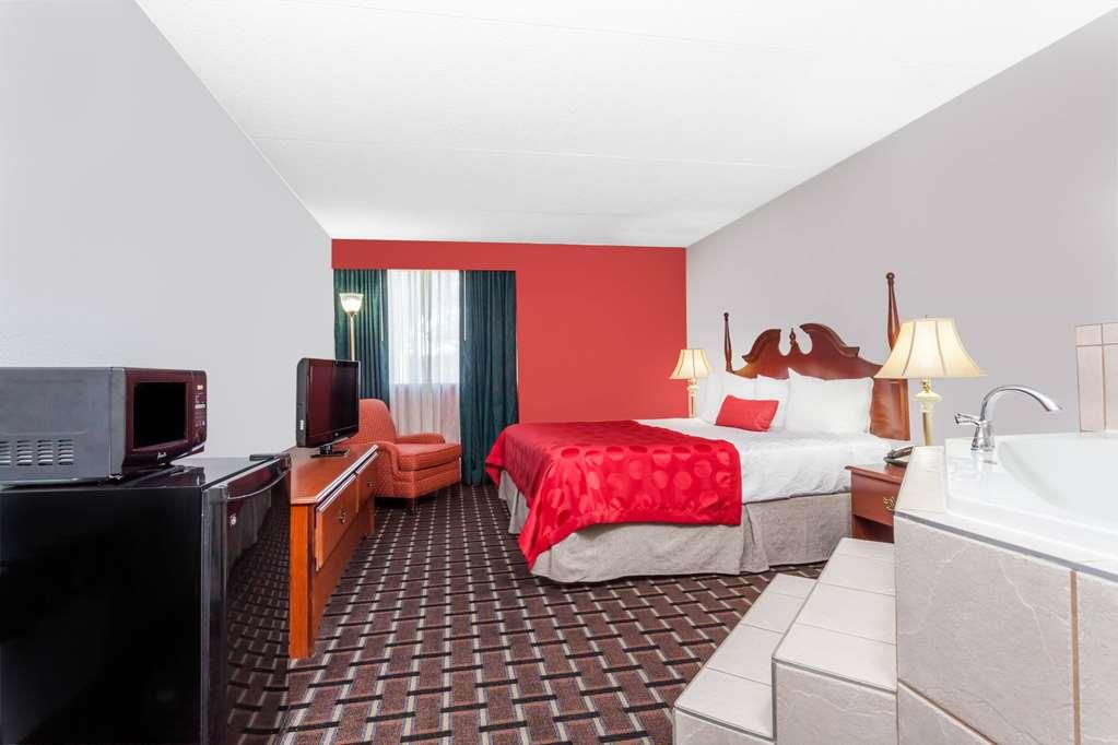 Ramada By Wyndham Henderson/Evansville Rom bilde